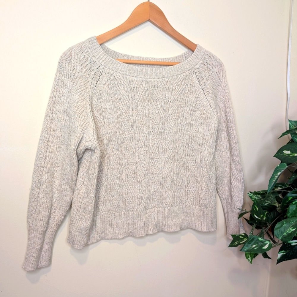 Old Navy Cream Cable Knit Petite Sweater Medium